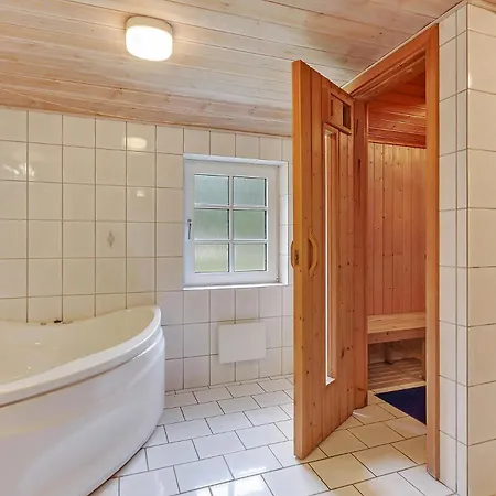 I Vejlby Klit Med God Sauna Sj315 הרבור
